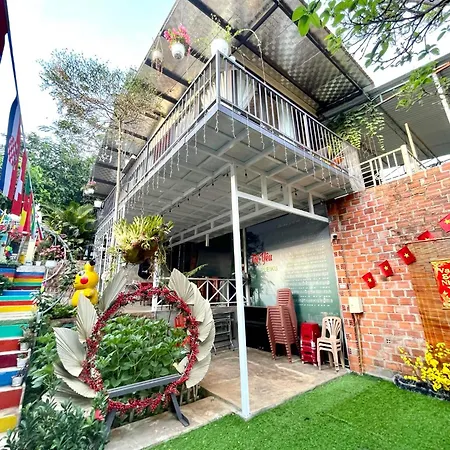 Lake View Homestay Pleiku Ngoại thất bức ảnh